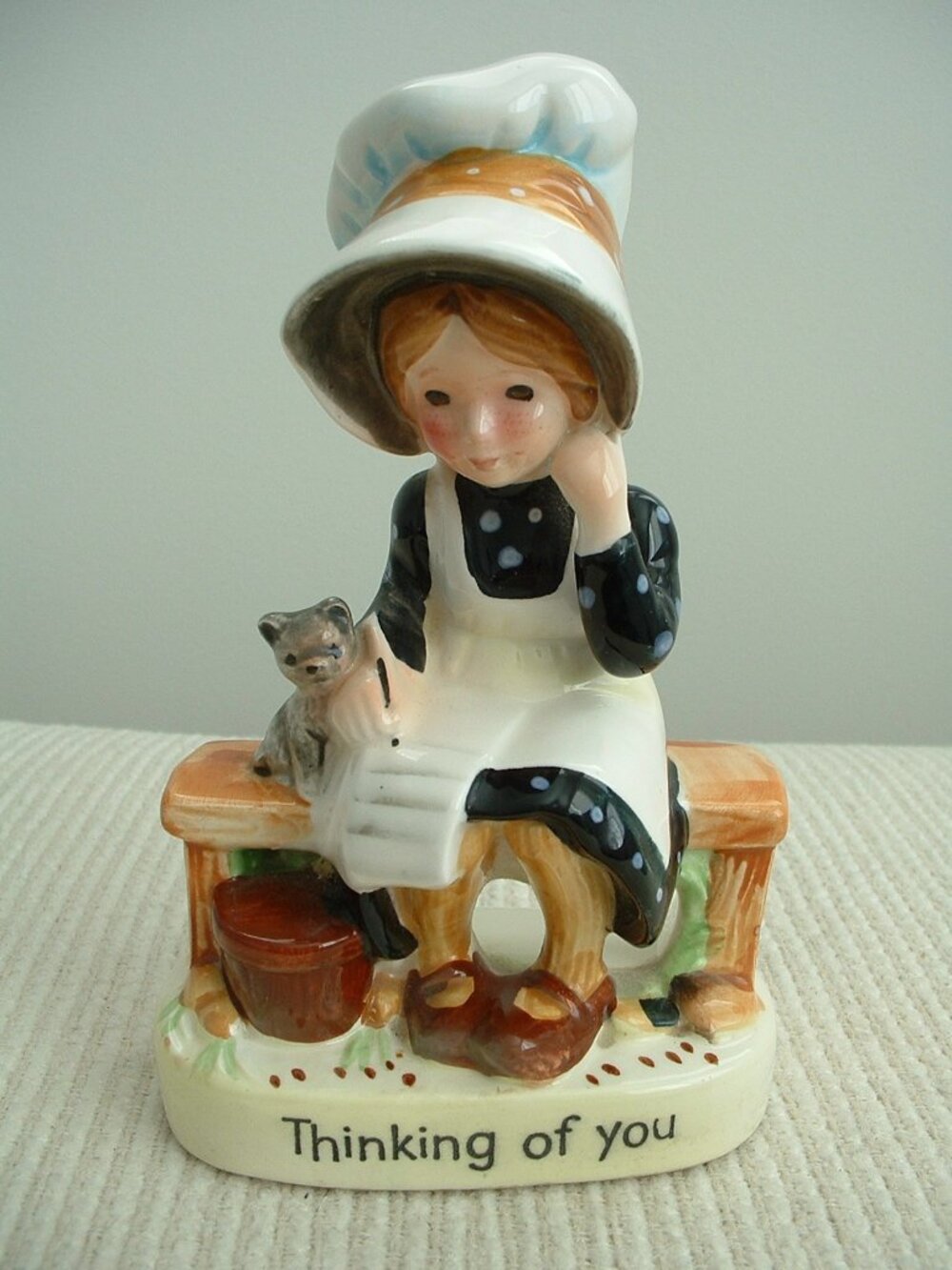 EXCELLENT ANTIQUE 1971 AMERICAN GREETINGS STATUE "THINKING OF YOU" MADE IN JAPAN